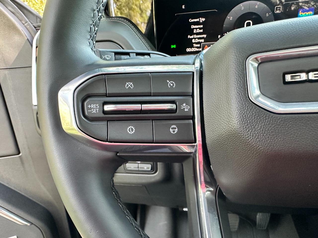 GMC Yukon 4WD 4dr Denali 2025