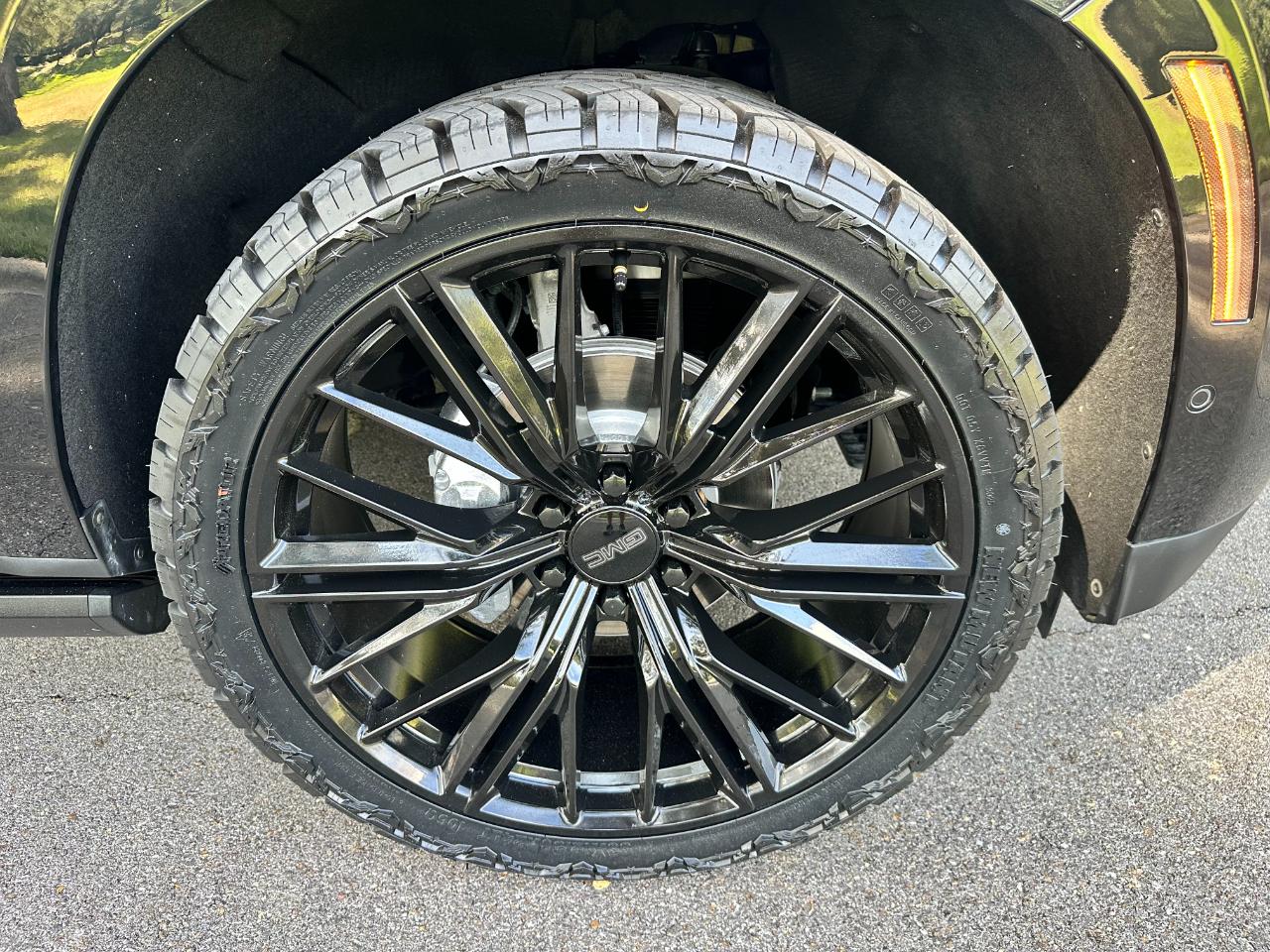 GMC Yukon 4WD 4dr Denali 2025