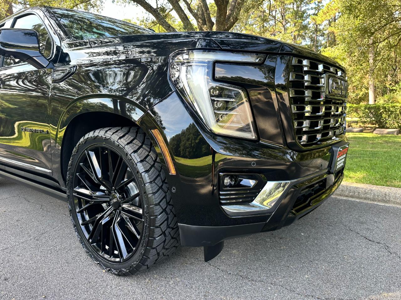 GMC Yukon 4WD 4dr Denali 2025