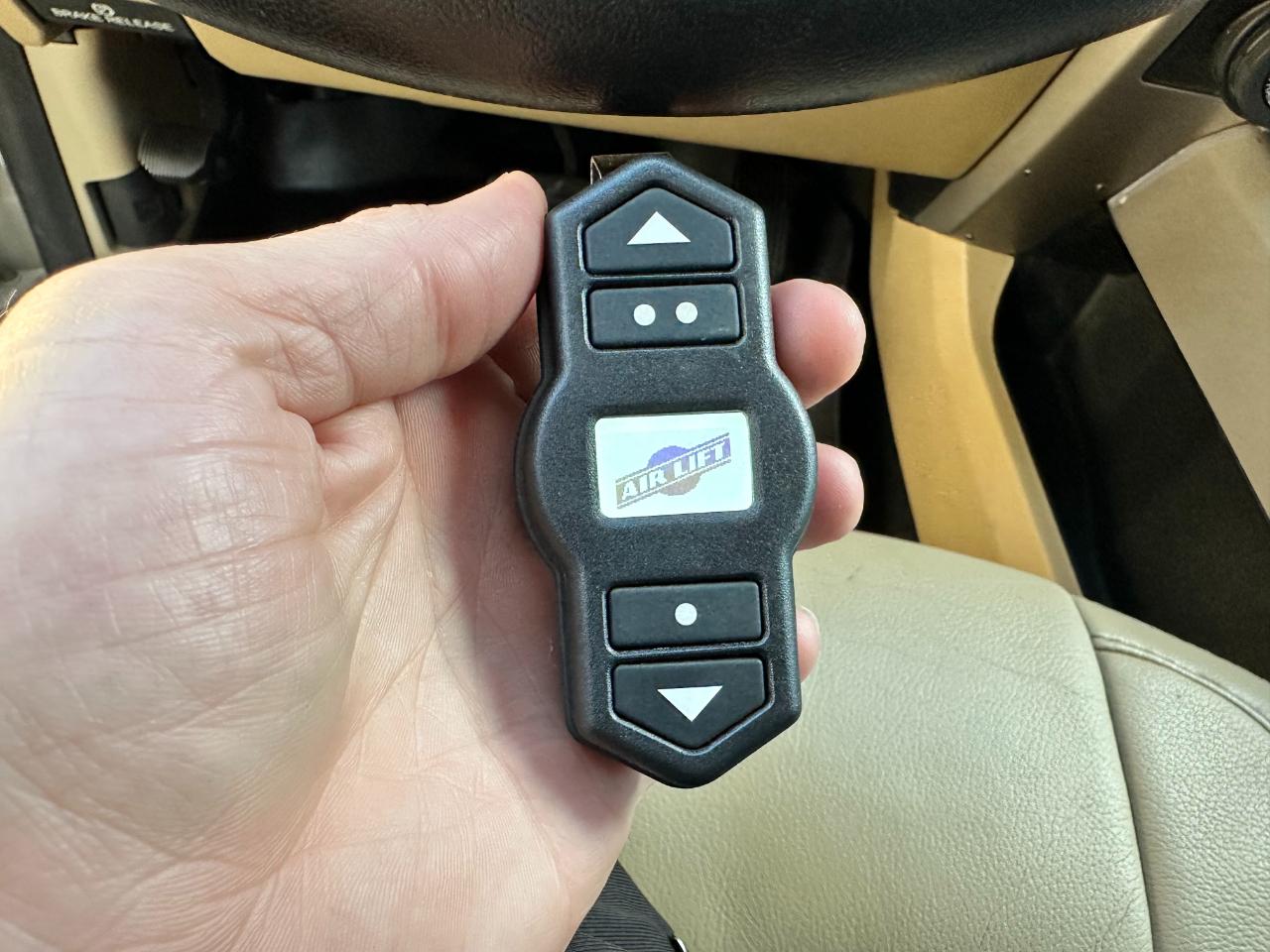 Ford Super Duty F-350 DRW Lariat 4WD Crew Cab 8' Box 2020