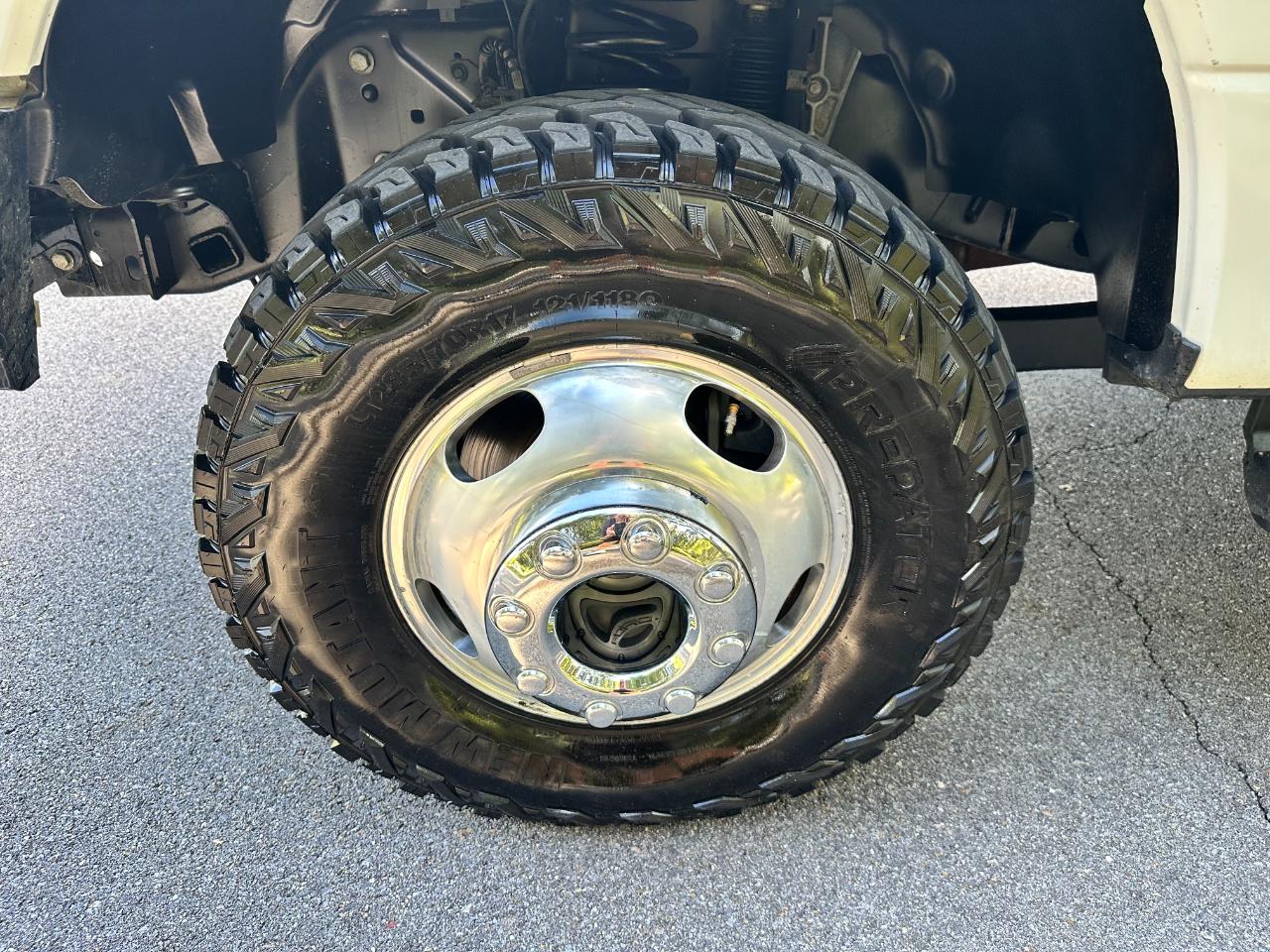 Ford Super Duty F-350 DRW Lariat 4WD Crew Cab 8' Box 2020