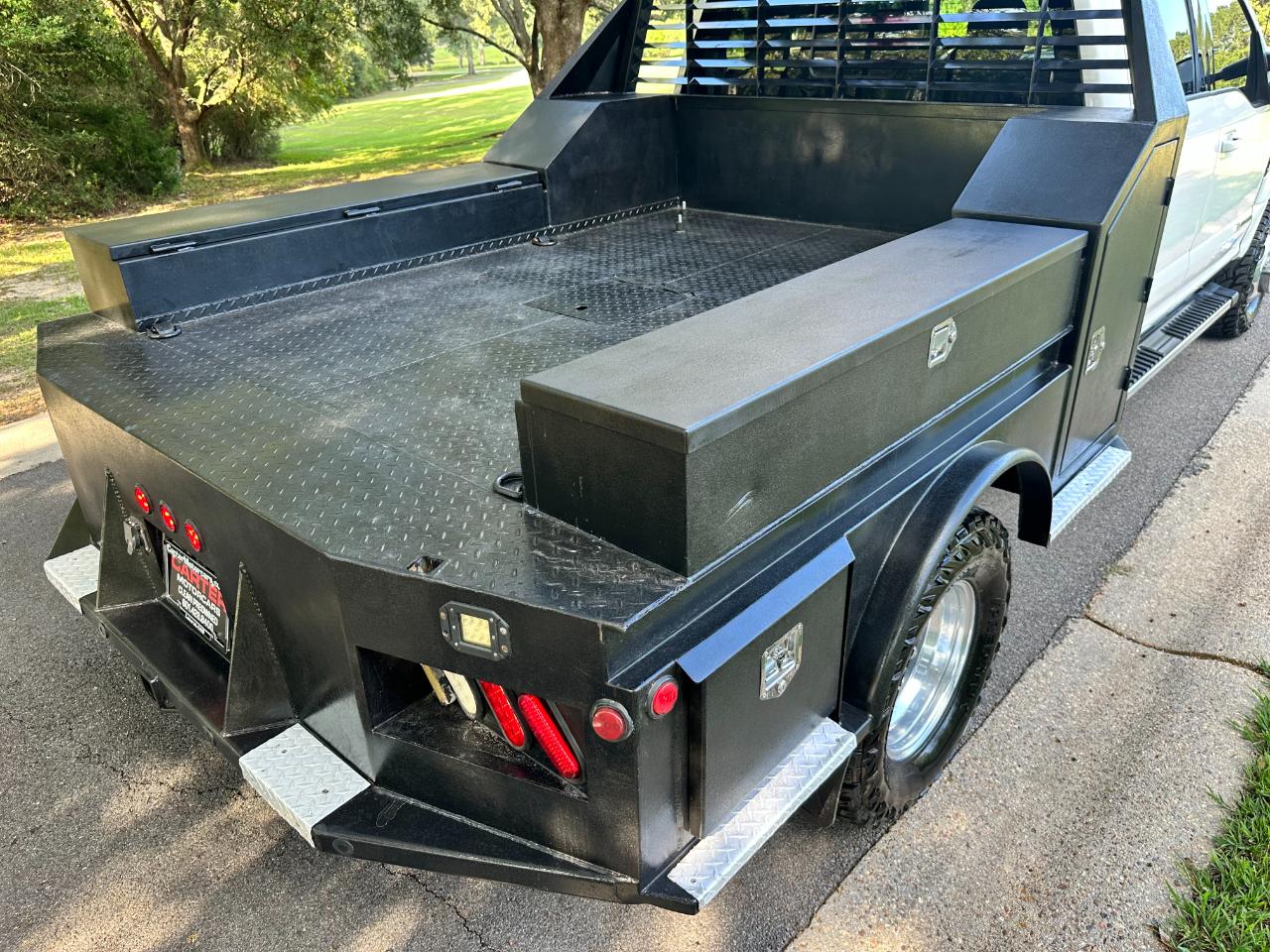 Ford Super Duty F-350 DRW Lariat 4WD Crew Cab 8' Box 2020