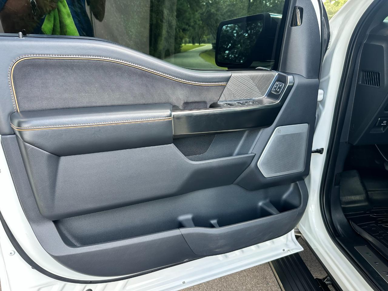 Ford F-150 Platinum 4WD SuperCrew 5.5' Box 2022
