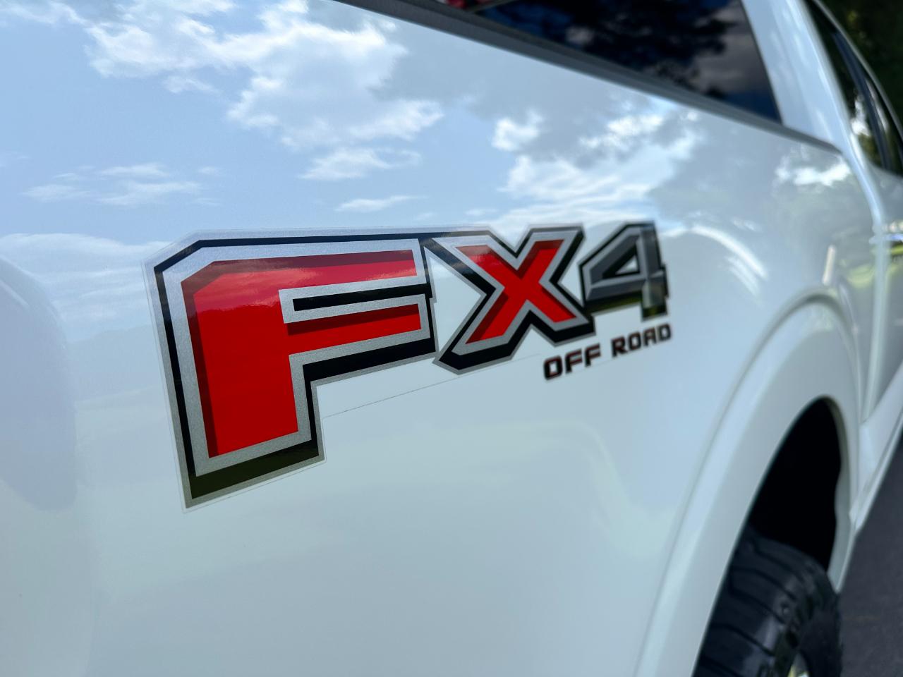 Ford F-150 Platinum 4WD SuperCrew 5.5' Box 2022