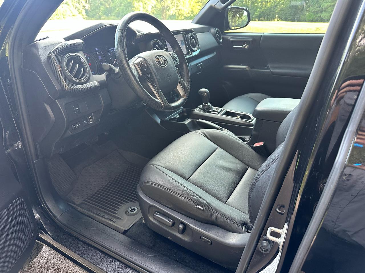 Toyota Tacoma 4WD TRD Off Road Double Cab 5' Bed V6 MT (Natl) 2020