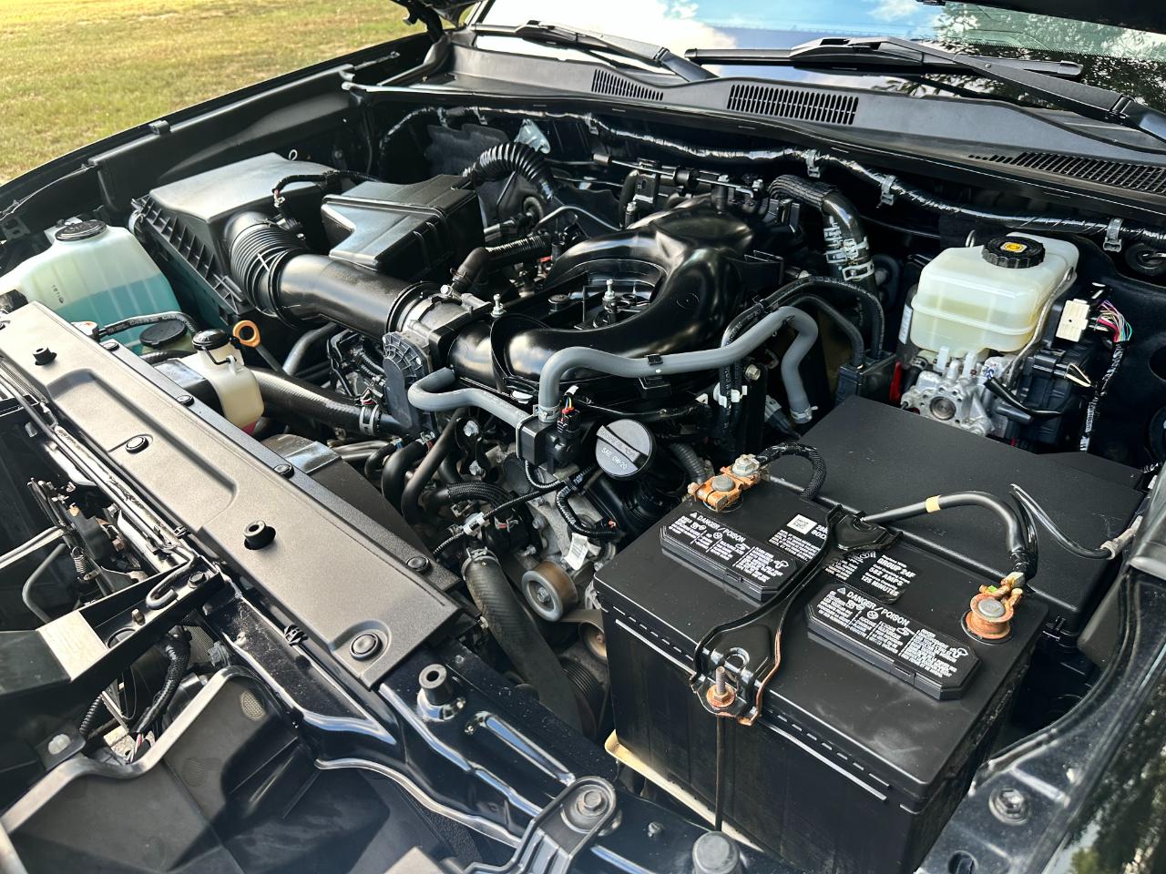 Toyota Tacoma 4WD TRD Off Road Double Cab 5' Bed V6 MT (Natl) 2020