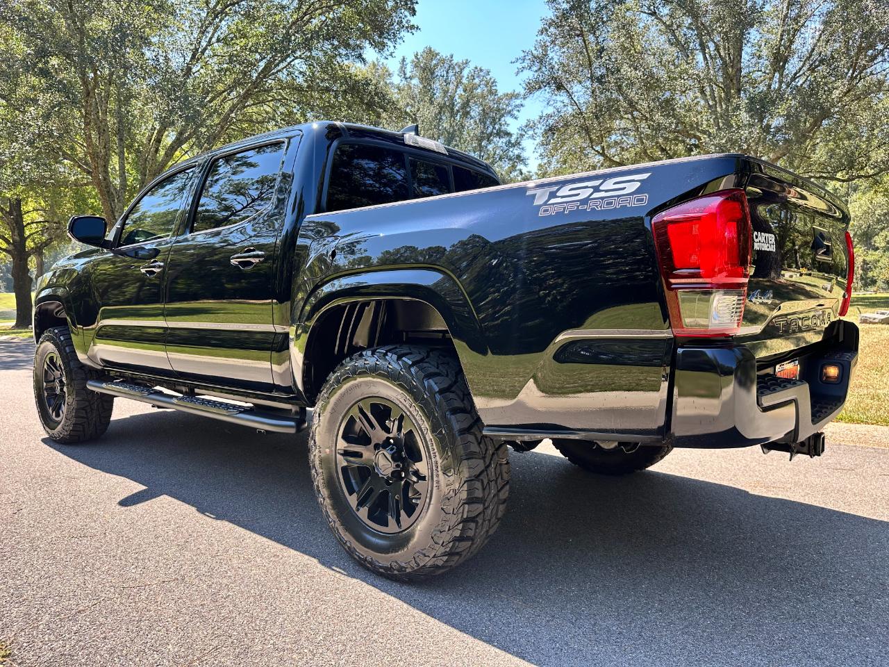 Toyota Tacoma 4WD SR Double Cab 5' Bed V6 AT (Natl) 2022