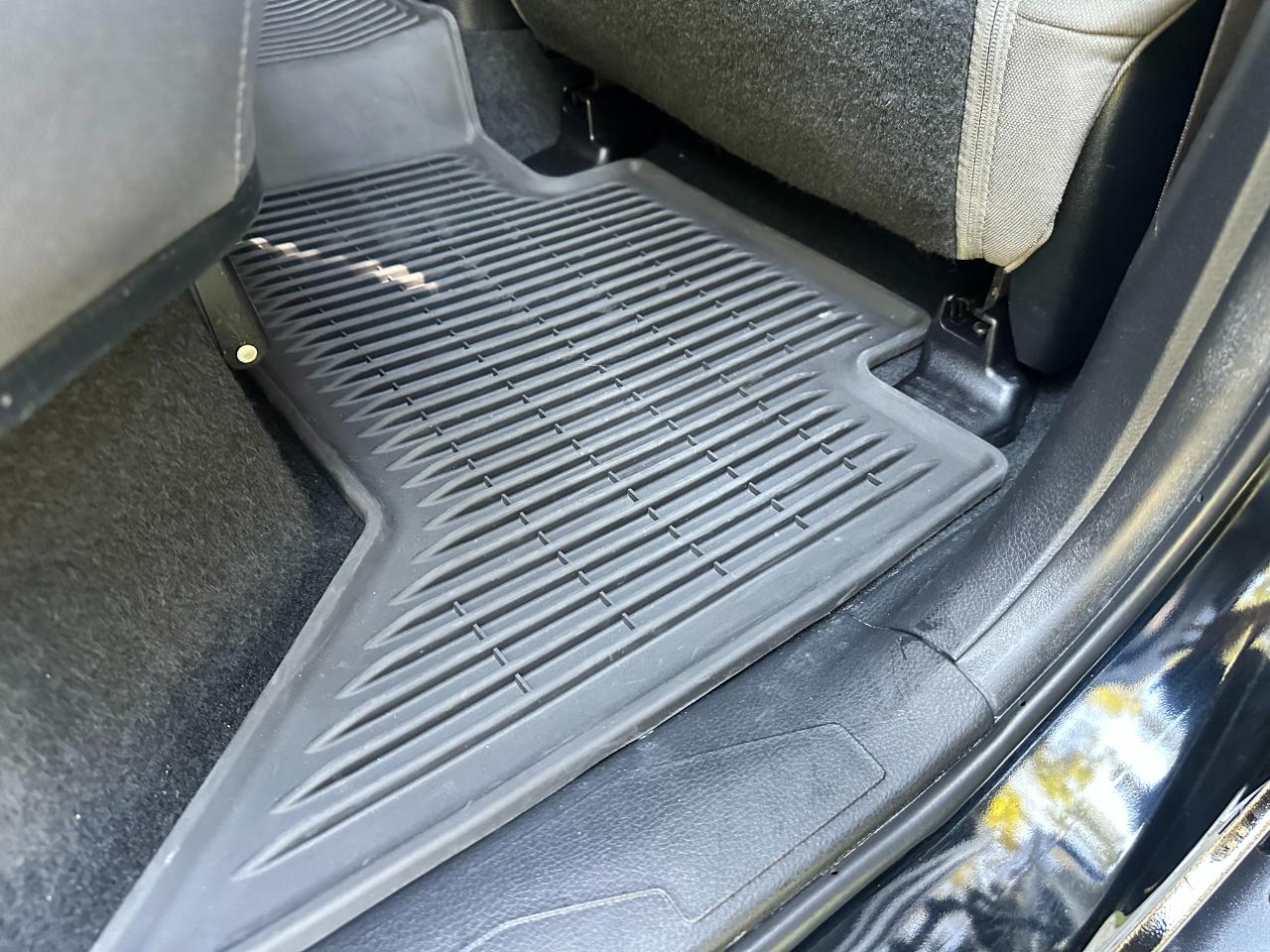Toyota Tacoma 4WD SR Double Cab 5' Bed V6 AT (Natl) 2022
