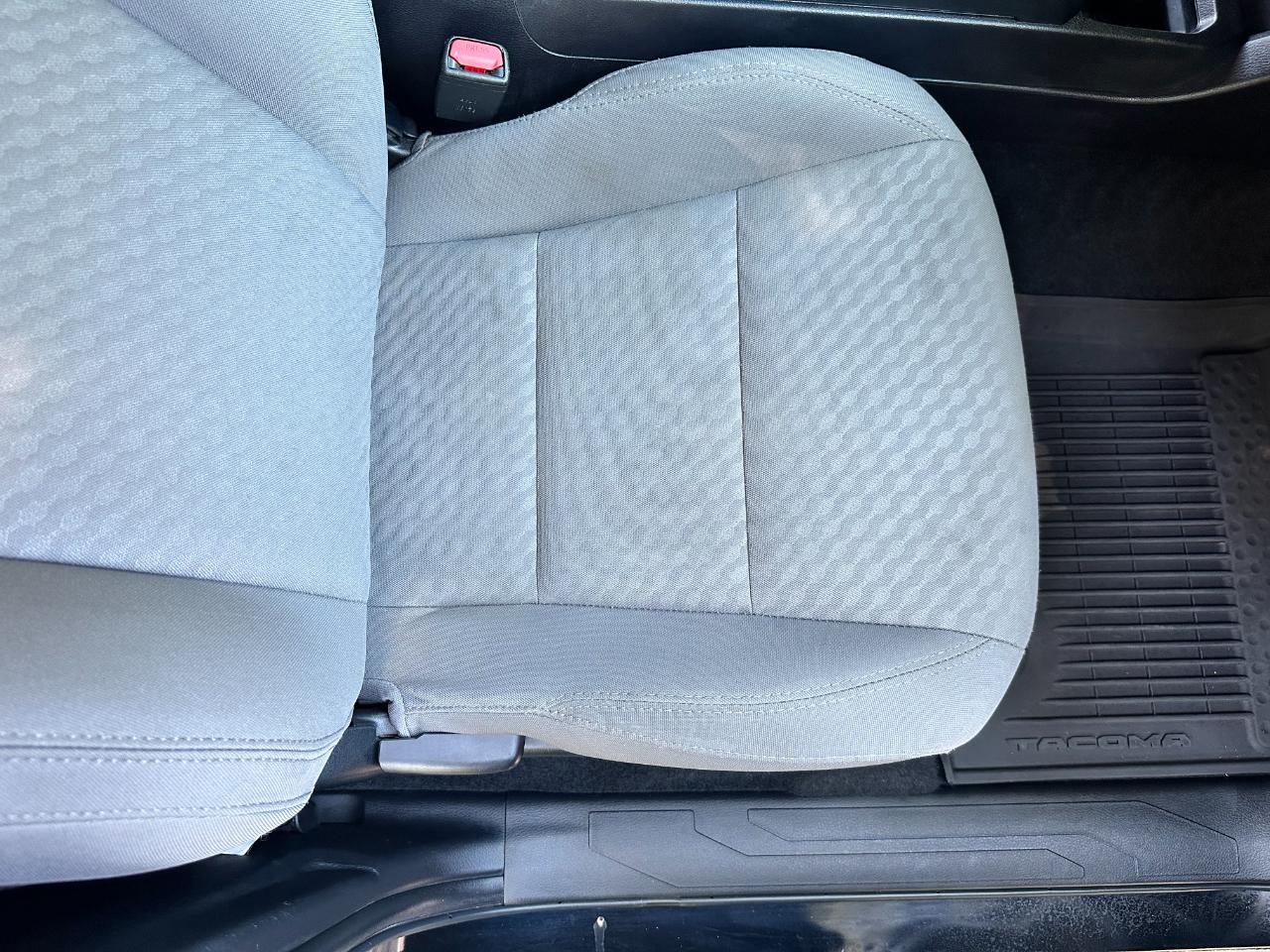 Toyota Tacoma 4WD SR Double Cab 5' Bed V6 AT (Natl) 2022