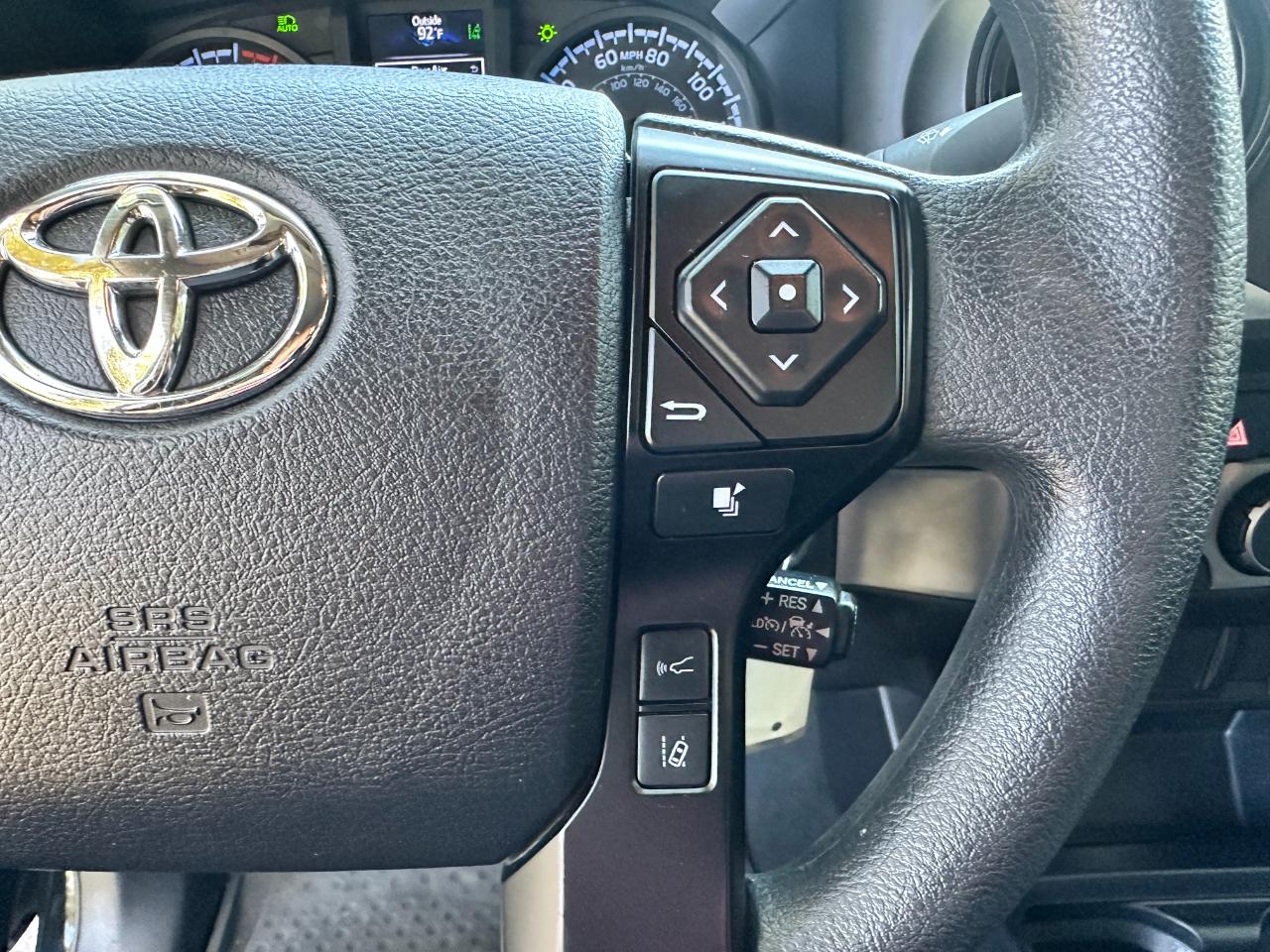 Toyota Tacoma 4WD SR Double Cab 5' Bed V6 AT (Natl) 2022