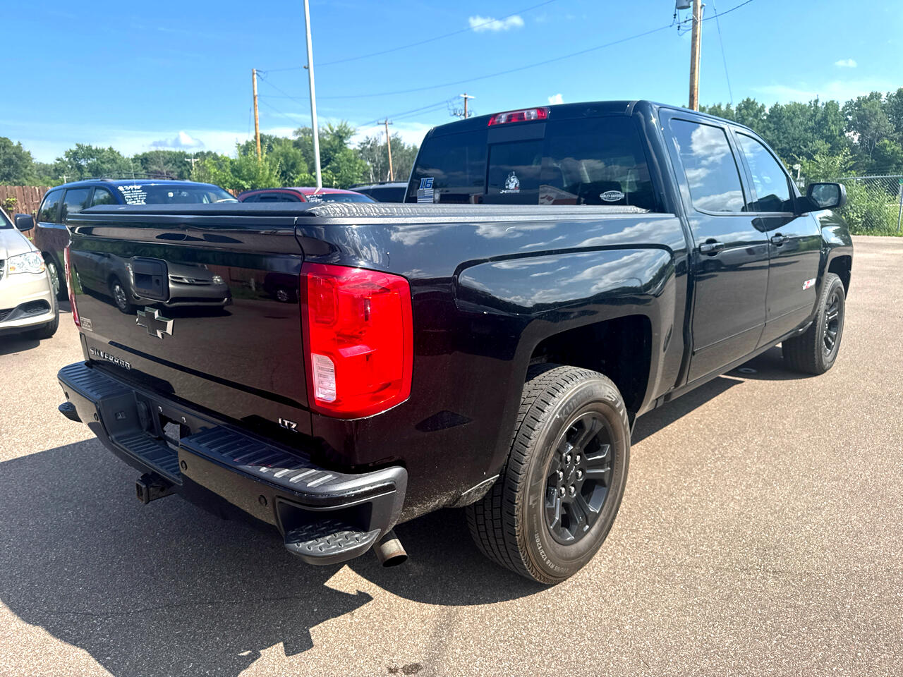 2017 Chevrolet Silverado 1500 LTZ photo 5