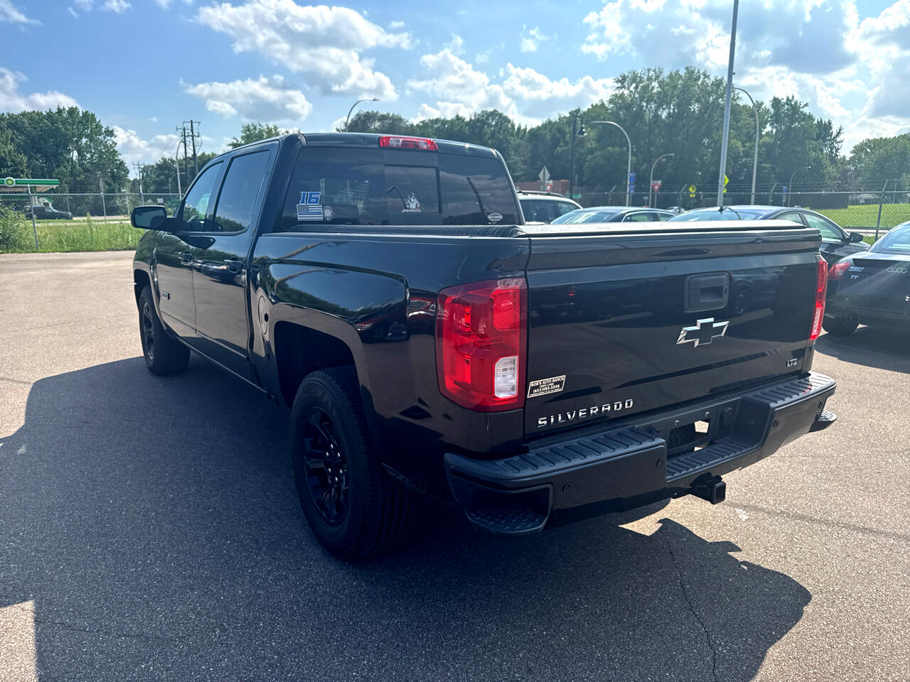 2017 Chevrolet Silverado 1500 LTZ photo 7
