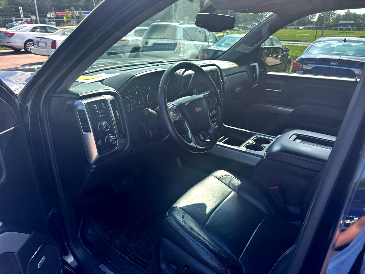2017 Chevrolet Silverado 1500 LTZ photo 9