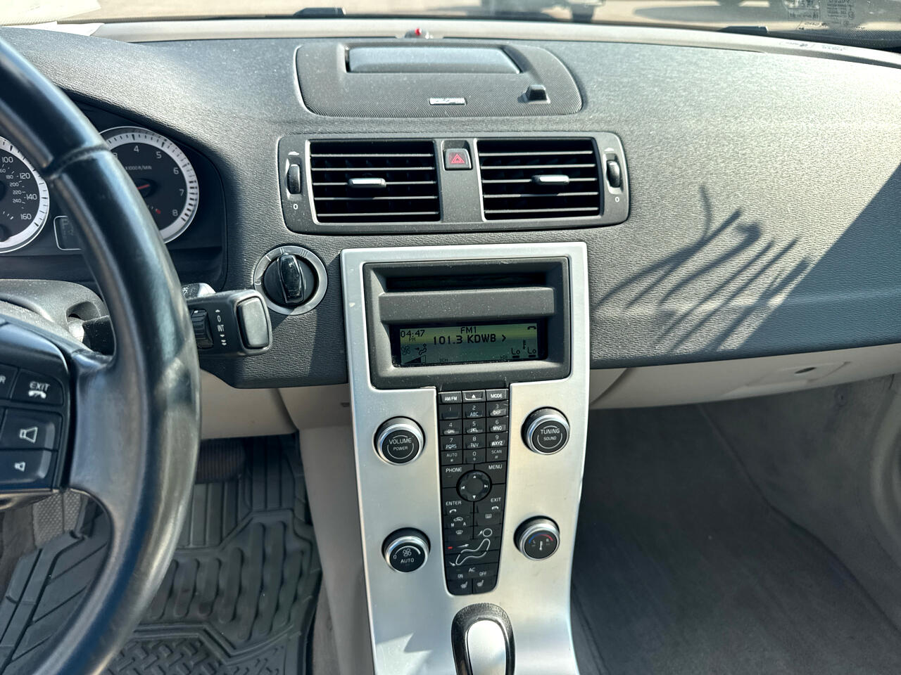 2012 Volvo C70 T5 photo 10
