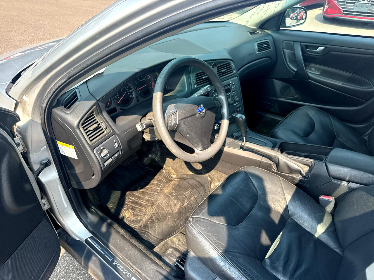 Volvo S60 2.4 A 4dr Sdn Auto 2001 Volvo S60 2.4 A 4dr Sdn Auto 2001