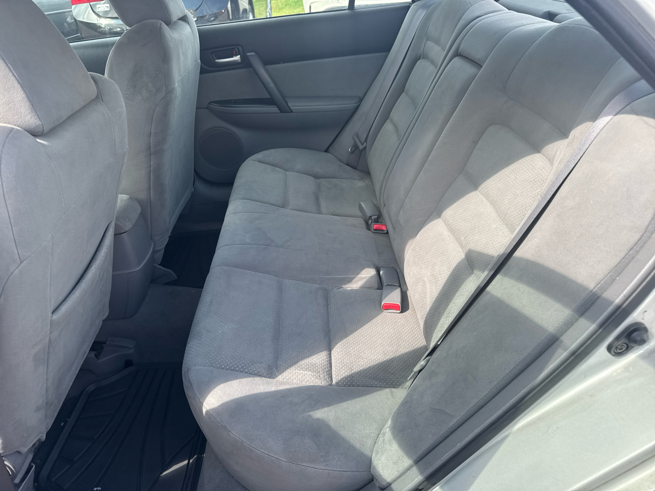 Mazda MAZDA6 4dr Sdn s Auto 2006 Mazda MAZDA6 4dr Sdn s Auto 2006