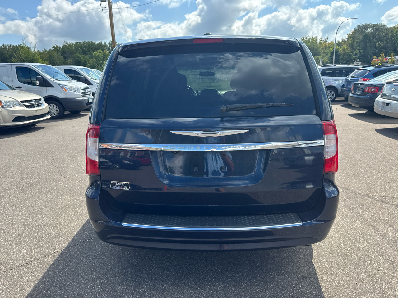 2015 Chrysler Town & Country Touring photo 4
