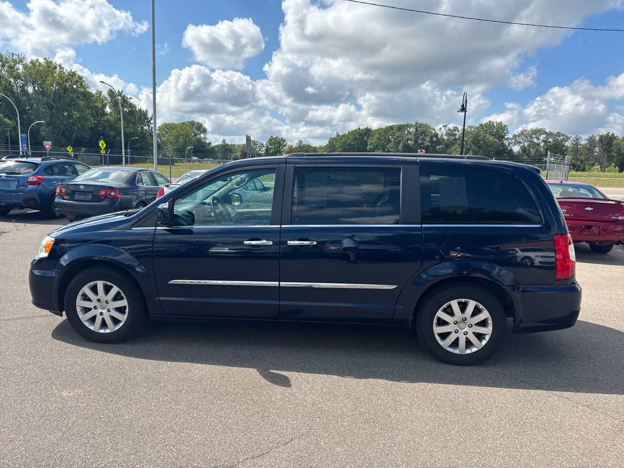 2015 Chrysler Town & Country Touring photo 6