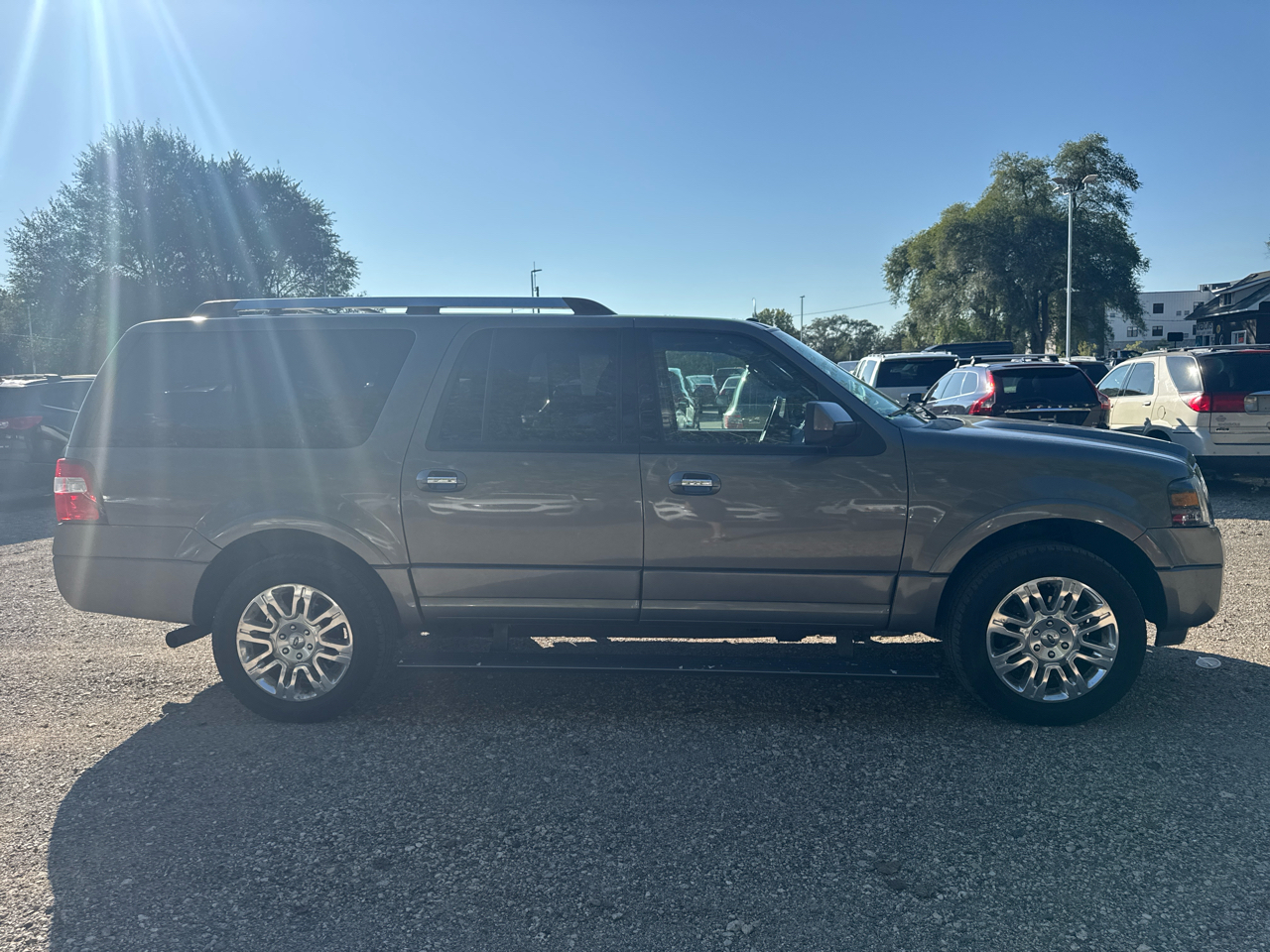 2013 Ford Expedition EL Limited photo 3