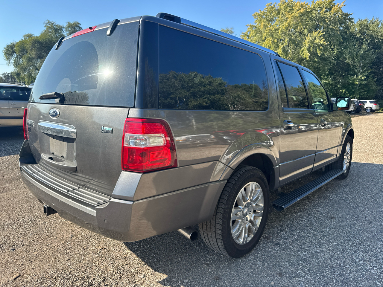 Ford Expedition EL 4WD 4dr Limited 2013 Ford Expedition EL 4WD 4dr Limited 2013