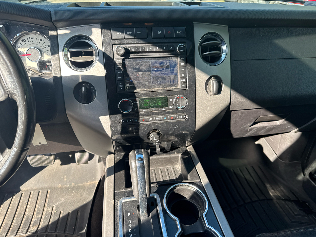 Ford Expedition EL 4WD 4dr Limited 2013 Ford Expedition EL 4WD 4dr Limited 2013