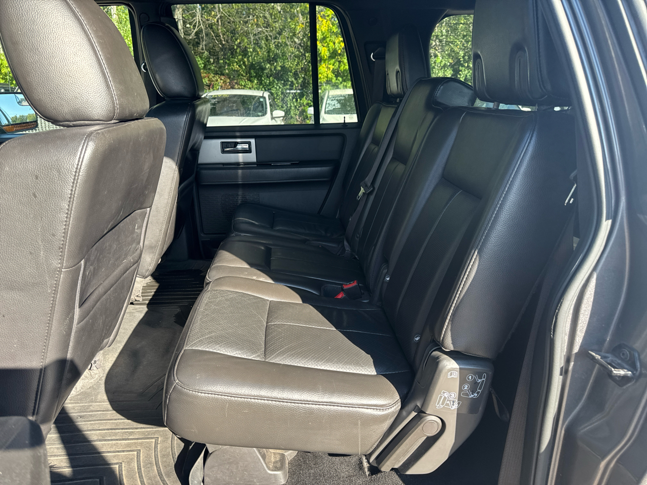 Ford Expedition EL 4WD 4dr Limited 2013 Ford Expedition EL 4WD 4dr Limited 2013