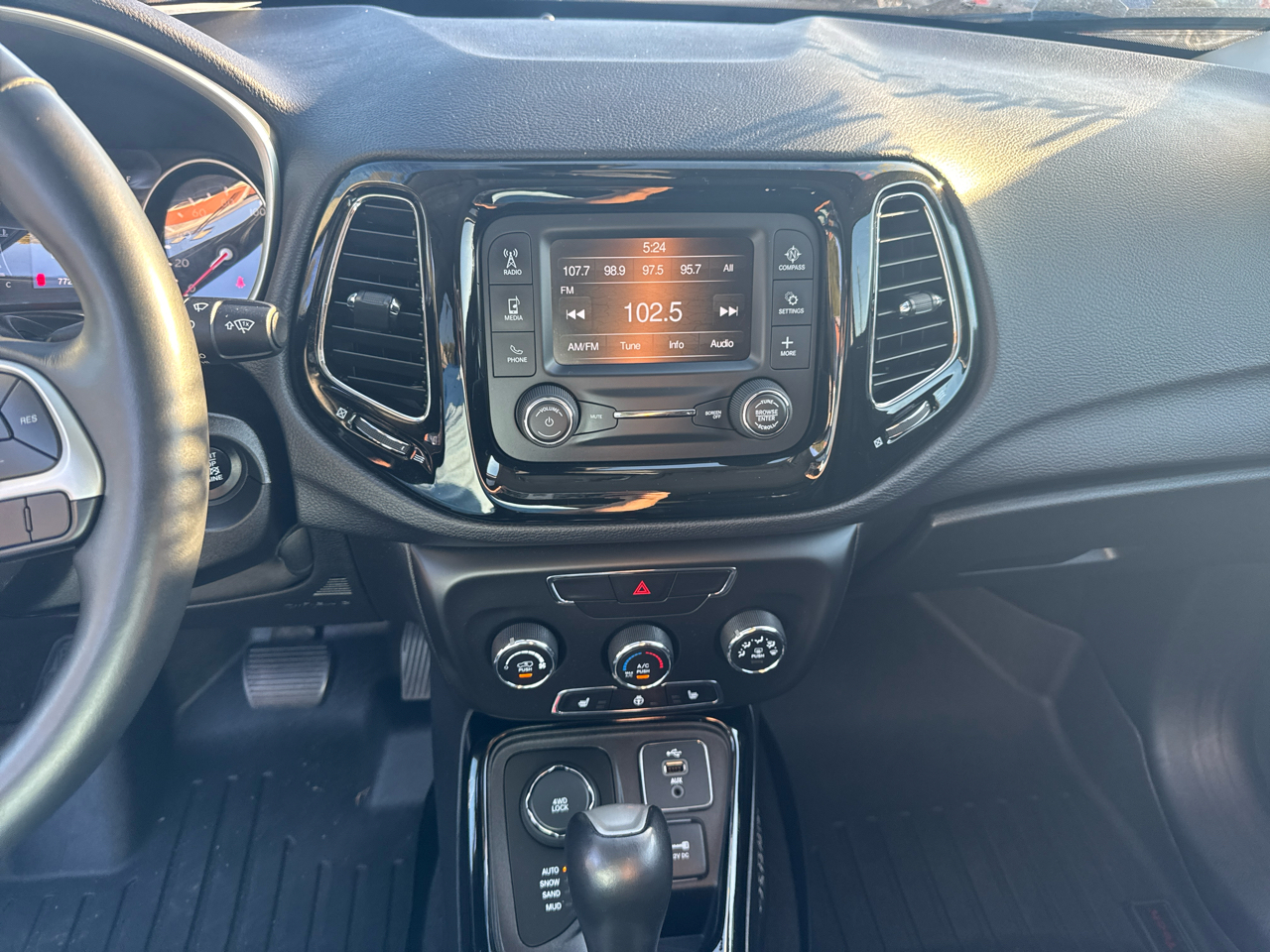 2018 Jeep Compass Altitude photo 3