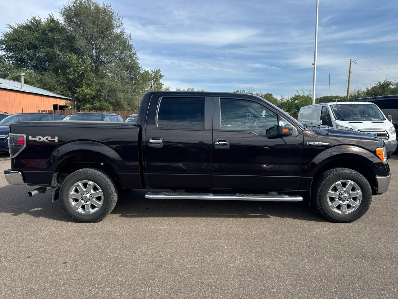 2013 Ford F-150 XLT photo 2