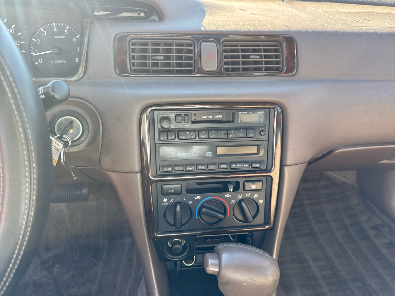 Toyota Camry 4dr Sdn XLE Auto 1997 Toyota Camry 4dr Sdn XLE Auto 1997