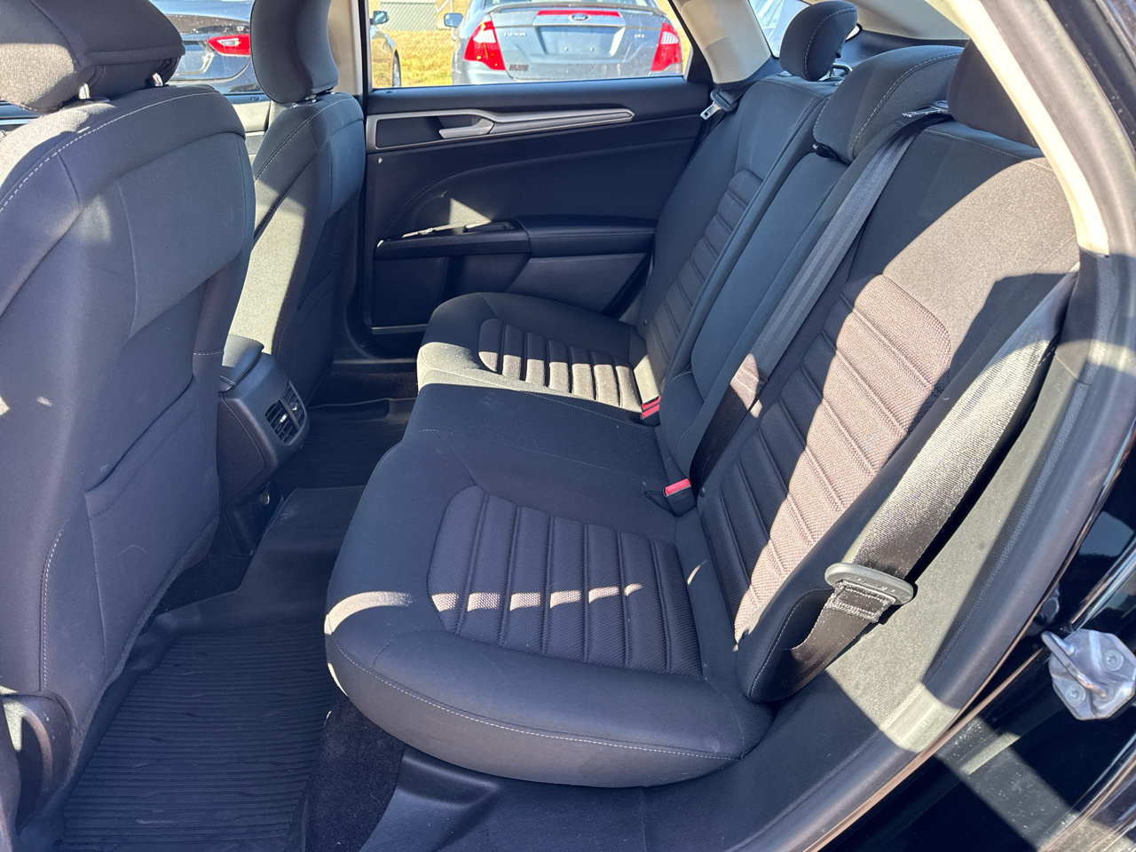 Ford Fusion SE FWD 2017 Ford Fusion SE FWD 2017