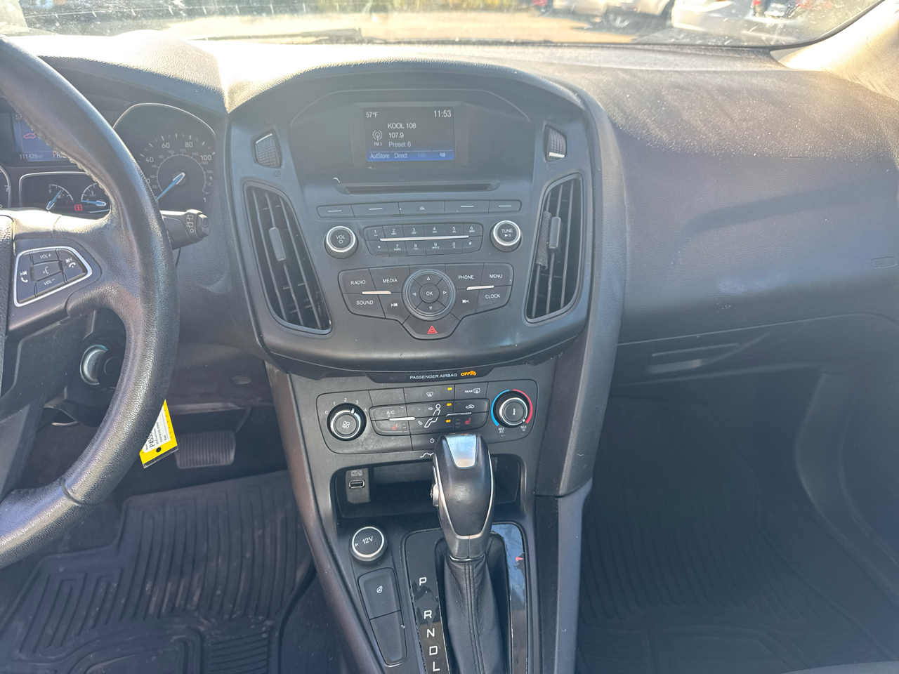 Ford Focus 5dr HB SE 2016 Ford Focus 5dr HB SE 2016