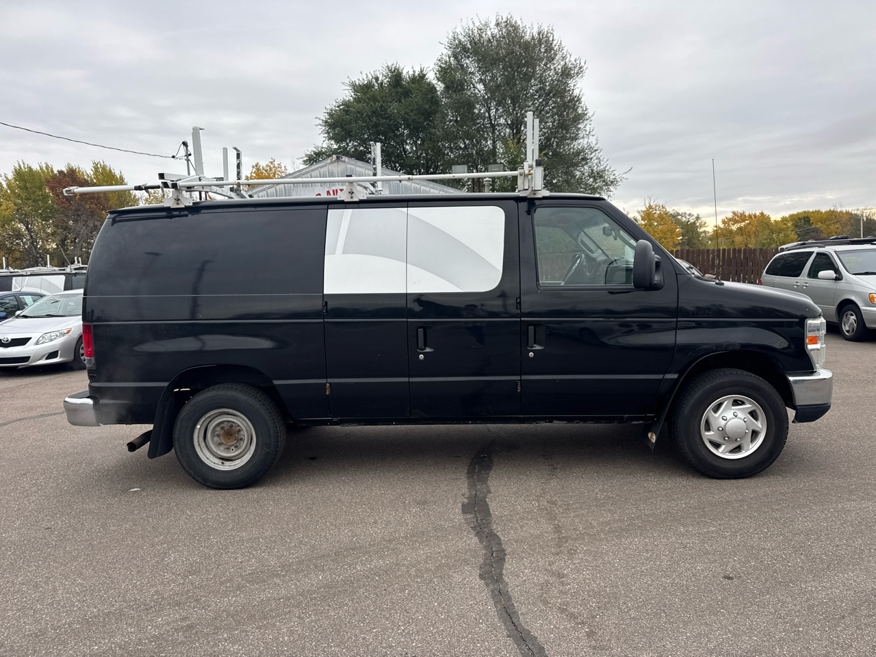 Ford Econoline Cargo Van E-350 Super Duty Commercial 2012 Ford Econoline Cargo Van E-350 Super Duty Commercial 2012