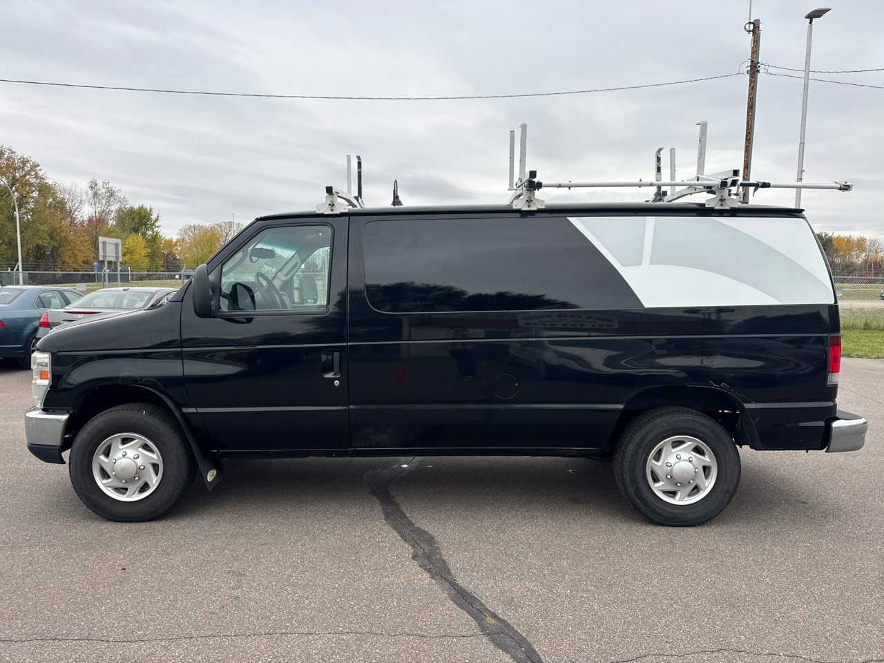 Ford Econoline Cargo Van E-350 Super Duty Commercial 2012 Ford Econoline Cargo Van E-350 Super Duty Commercial 2012