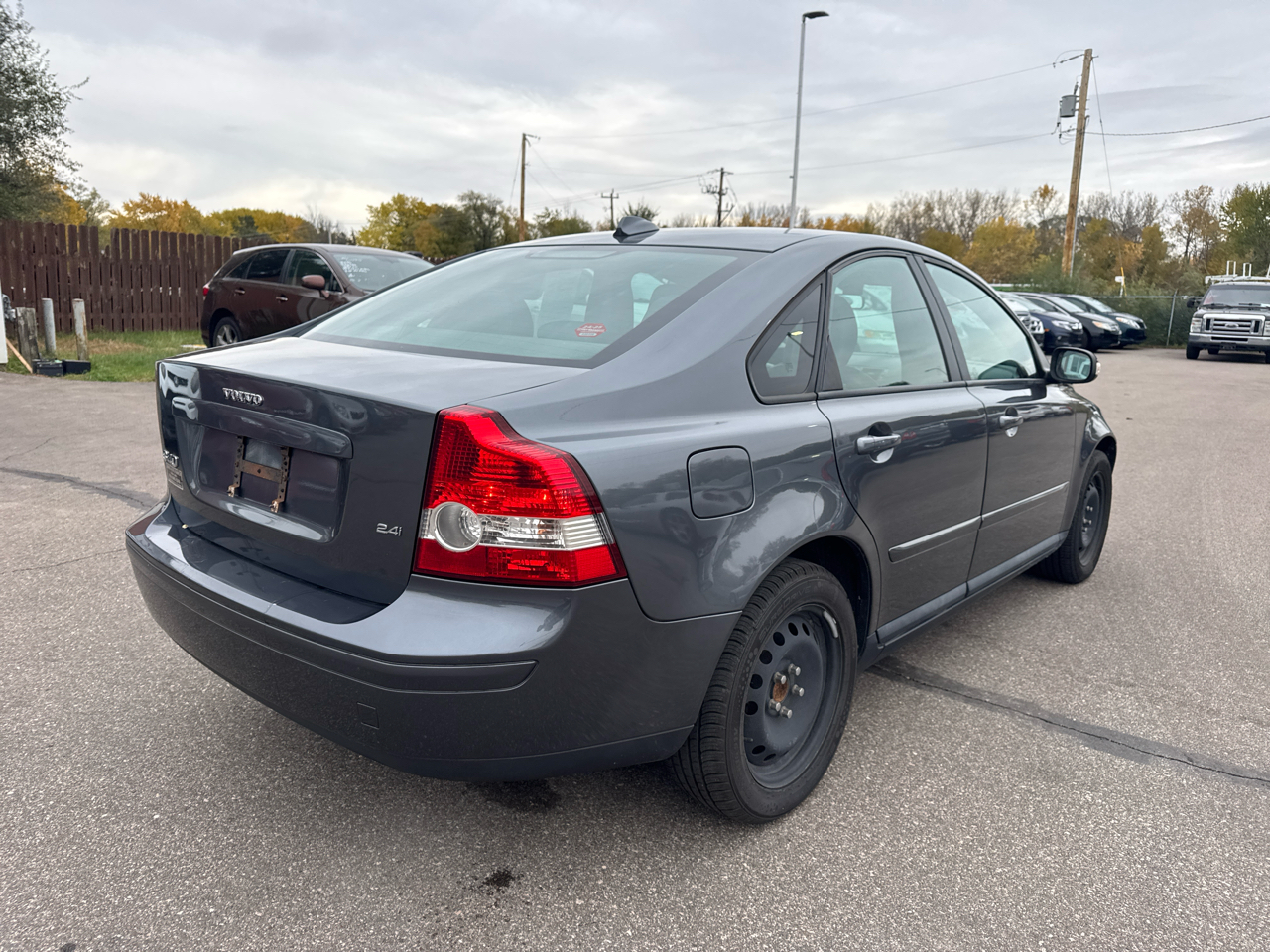 Volvo S40 4dr Sdn 2.4L MT FWD 2007 Volvo S40 4dr Sdn 2.4L MT FWD 2007