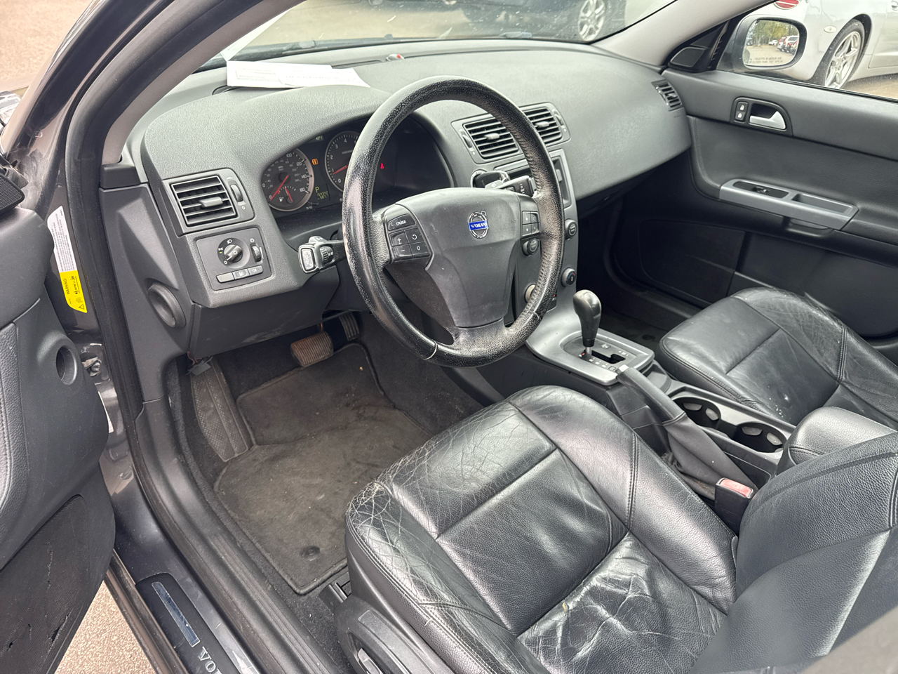 Volvo S40 4dr Sdn 2.4L MT FWD 2007 Volvo S40 4dr Sdn 2.4L MT FWD 2007