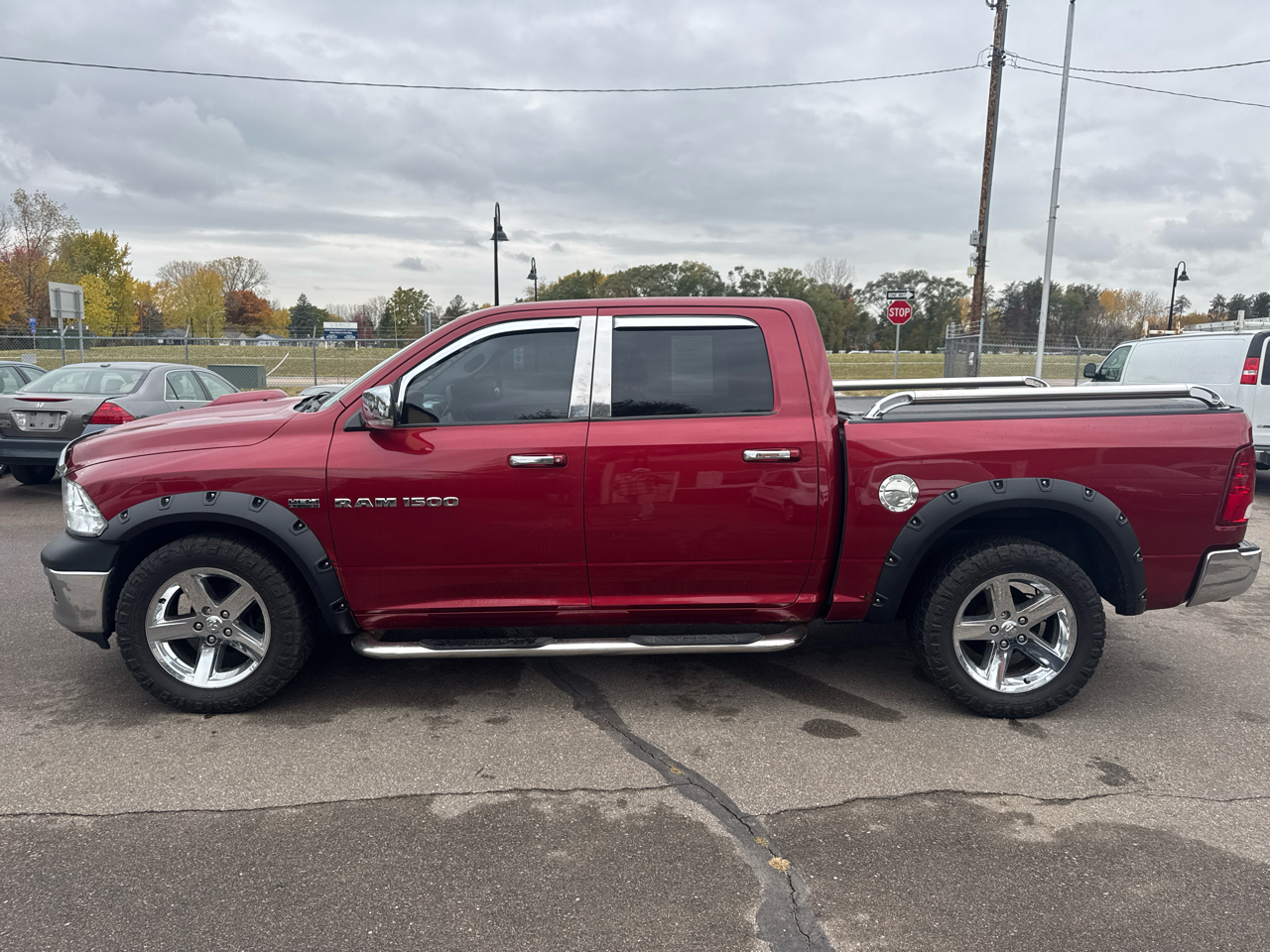 RAM 1500 4WD Crew Cab 140.5" Big Horn 2011 RAM 1500 4WD Crew Cab 140.5" Big Horn 2011