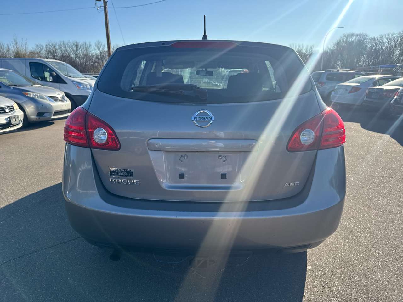 2010 Nissan Rogue AWD S photo 3