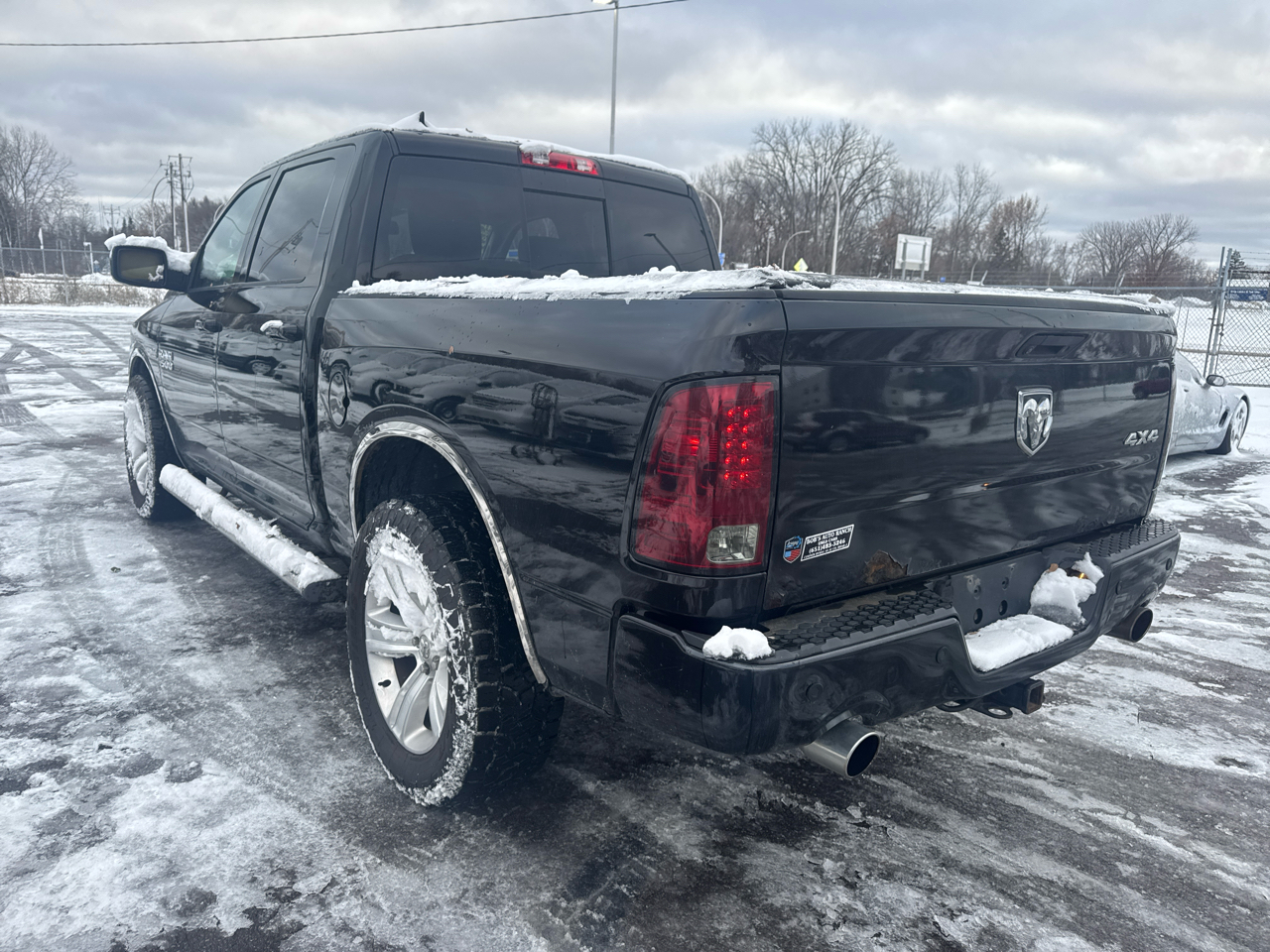 2013 Ram 1500 Sport photo 4