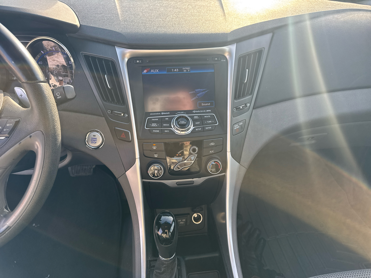 Hyundai Sonata 4dr Sdn 2.4L Auto SE 2012