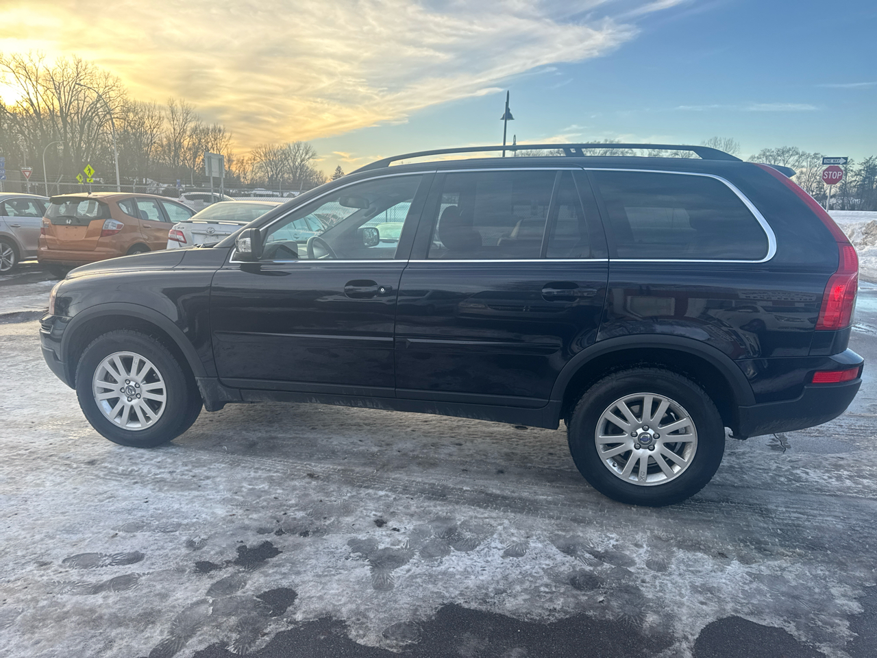 Volvo XC90 AWD 4dr I6 w/Snrf/3rd Row 2008