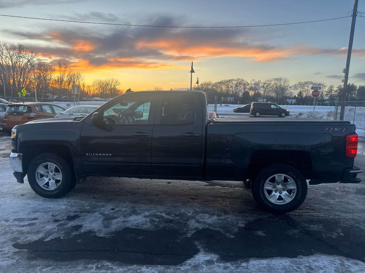 Chevrolet Silverado 1500 4WD Double Cab 143.5" LT w/1LT 2018