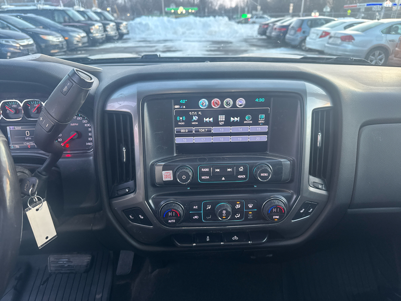 Chevrolet Silverado 1500 4WD Double Cab 143.5" LT w/1LT 2018