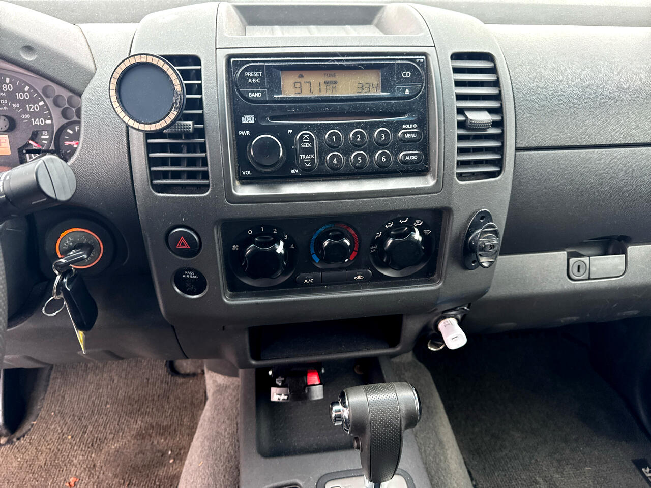 Nissan Frontier 2WD King Cab V6 Auto SE 2006