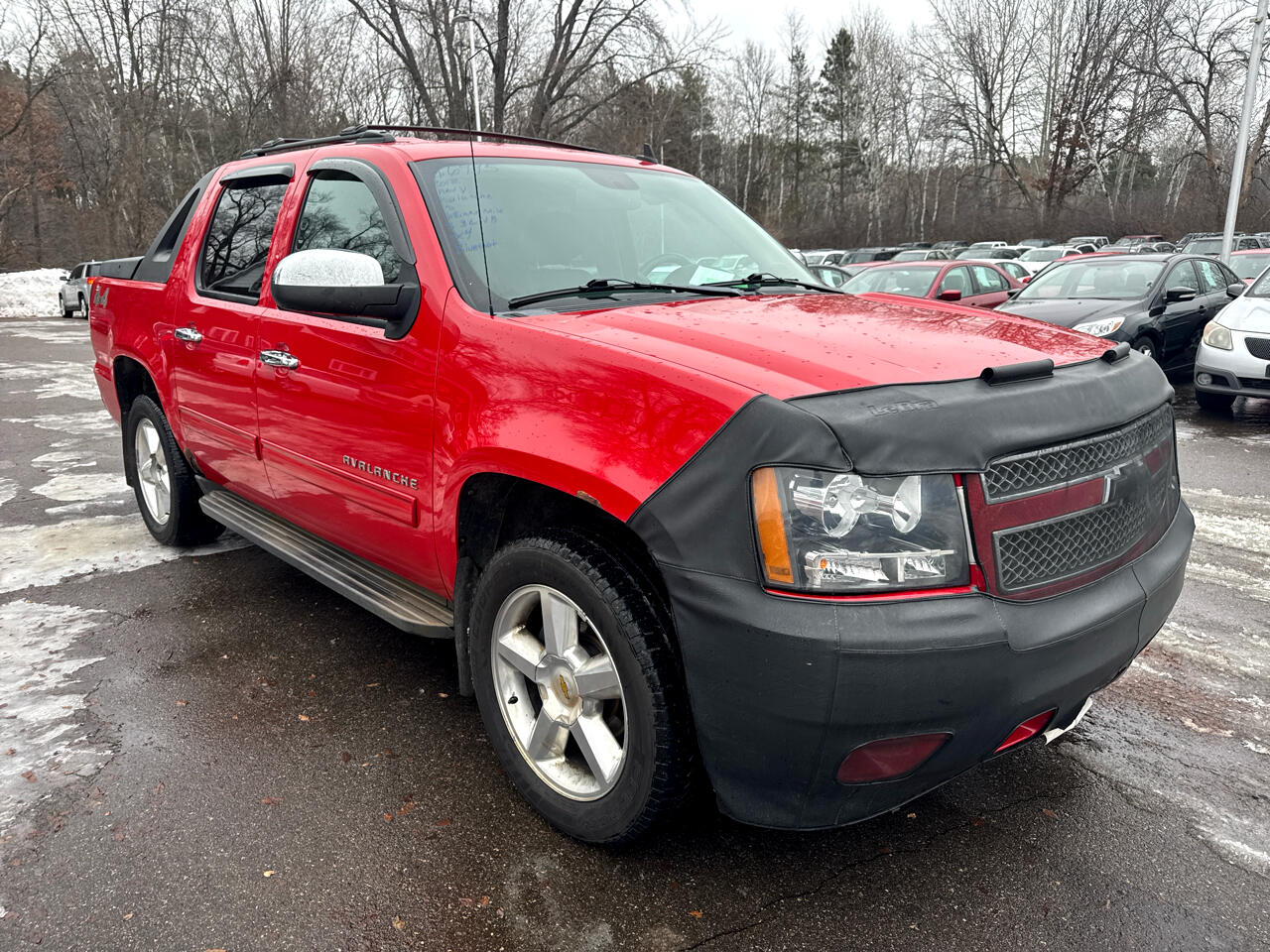 Chevrolet Avalanche 4WD Crew Cab LS 2012