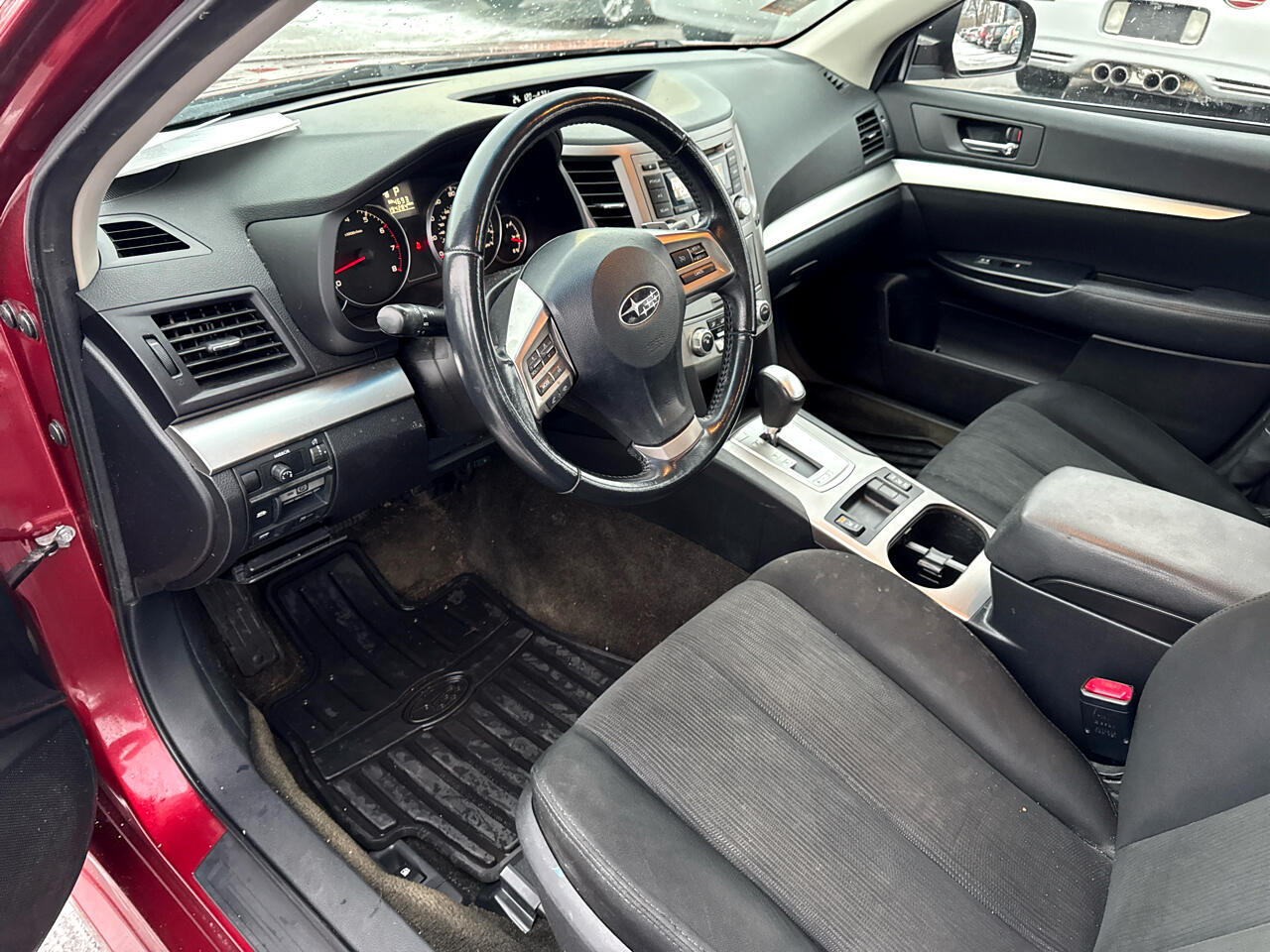 Subaru Legacy 4dr Sdn H4 Auto 2.5i Premium 2013