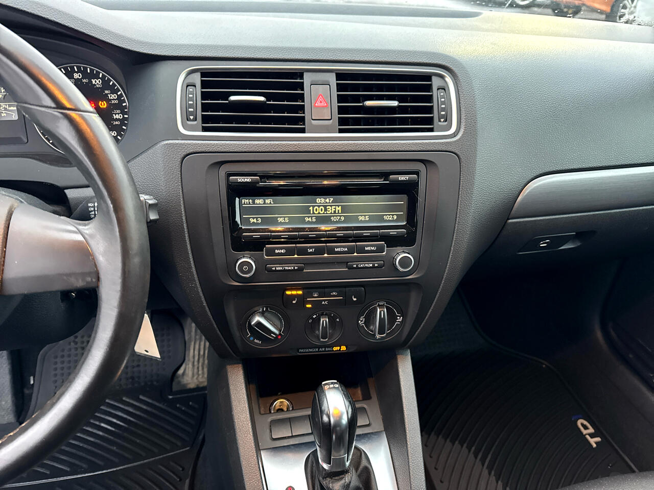 Volkswagen Jetta Sedan 4dr DSG TDI 2013