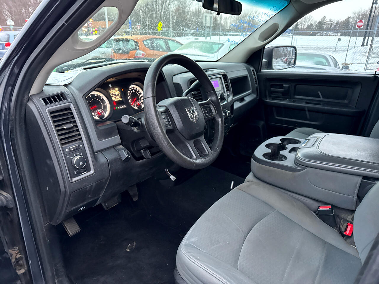 RAM 1500 4WD Quad Cab 140.5" Express 2013