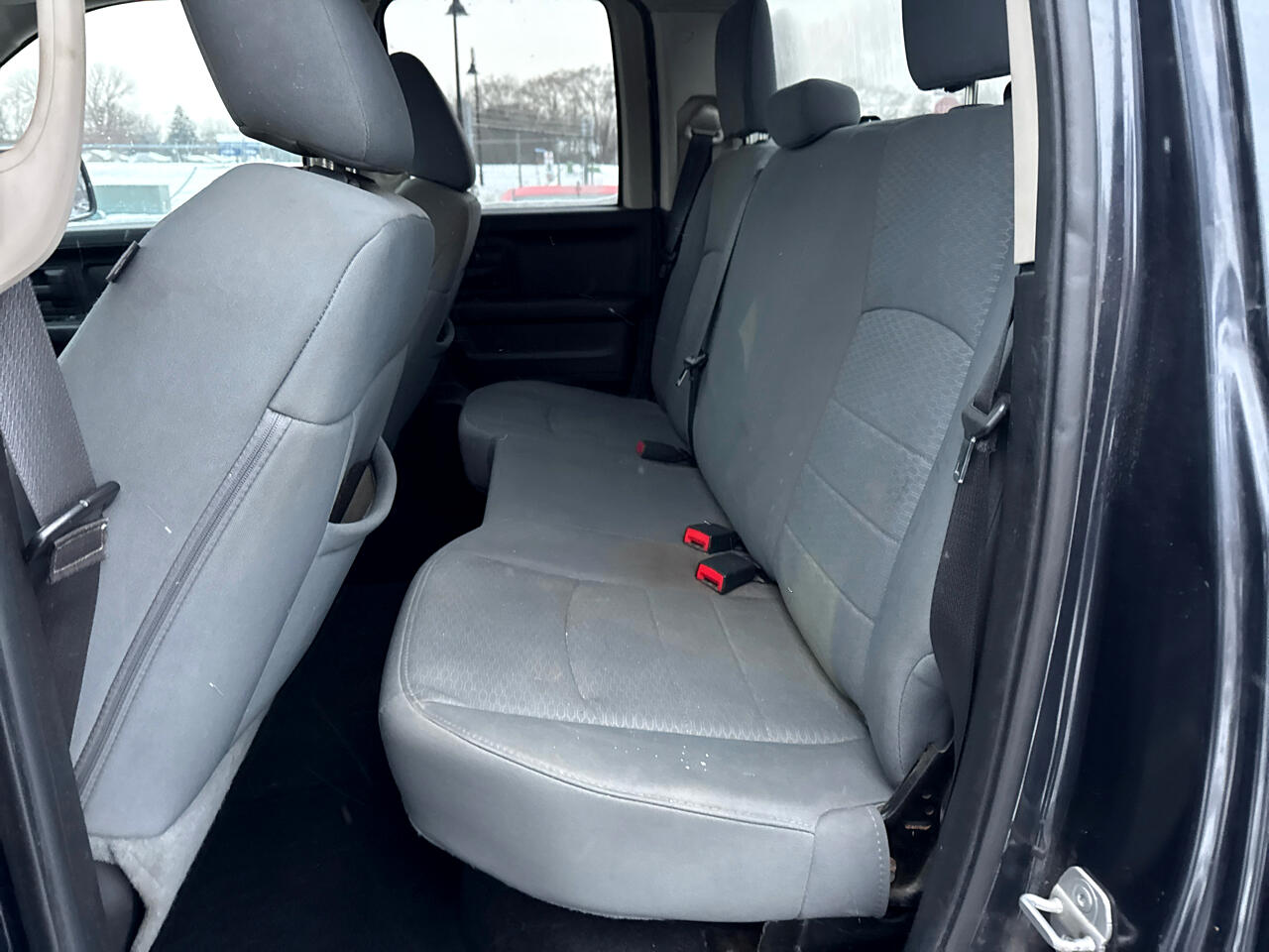 RAM 1500 4WD Quad Cab 140.5" Express 2013