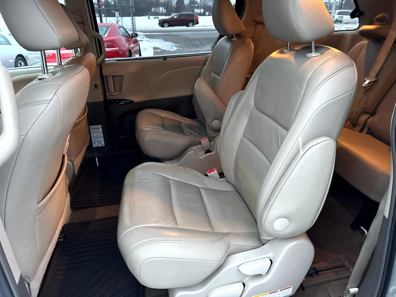 Toyota Sienna Limited Premium AWD 7-Passenger (Natl) 2017