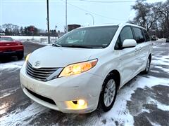 2017 Toyota Sienna 